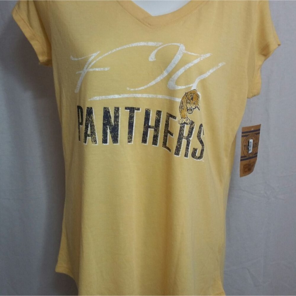 Panthers T-shirt New with Tags